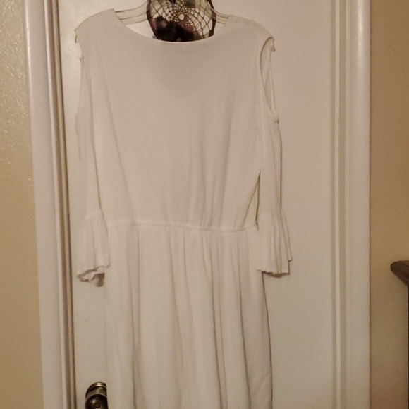 Dress - Picture 2 of 5